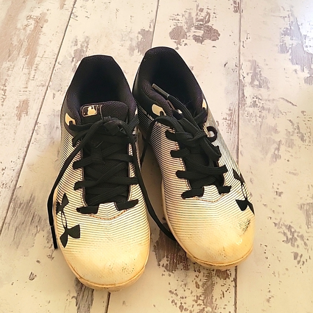 Kids baseball/softball cleats